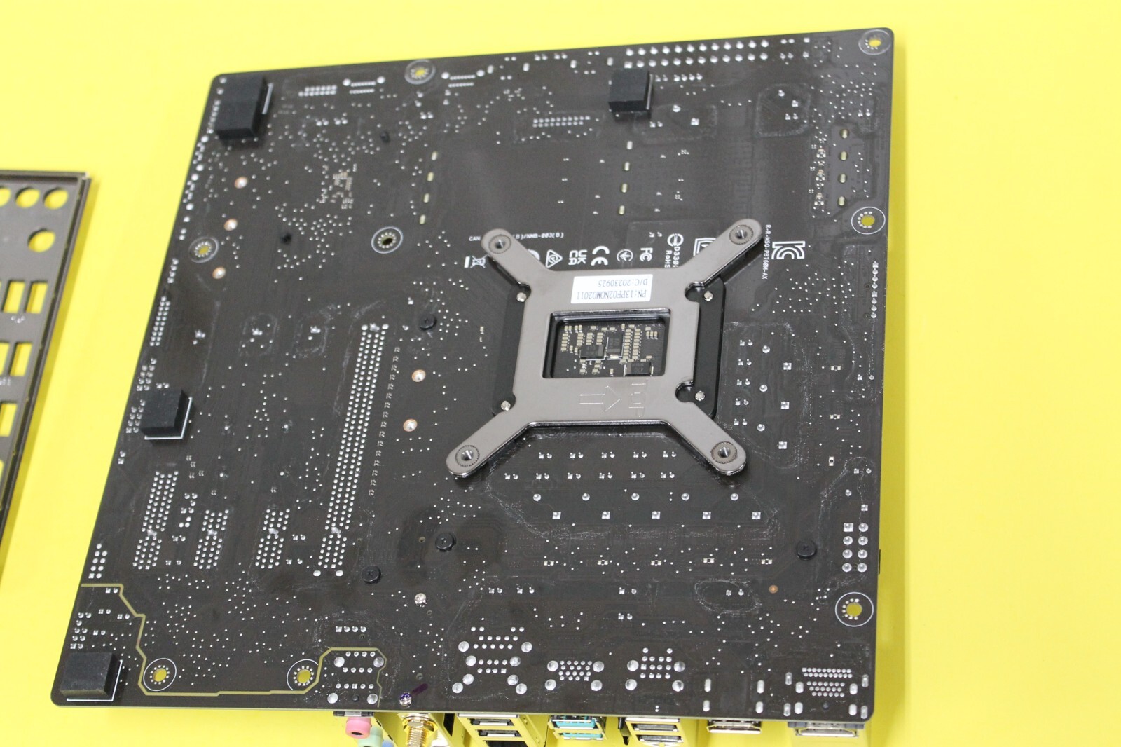 ASUS ROG STRIX G16CHR MOTHERBOARD Intel 14th Gen DDR5 LGA1700 M ATX asus-rog-strix-g16chr-motherboard-intel-14th-gen-ddr5-lga1700-m-atx