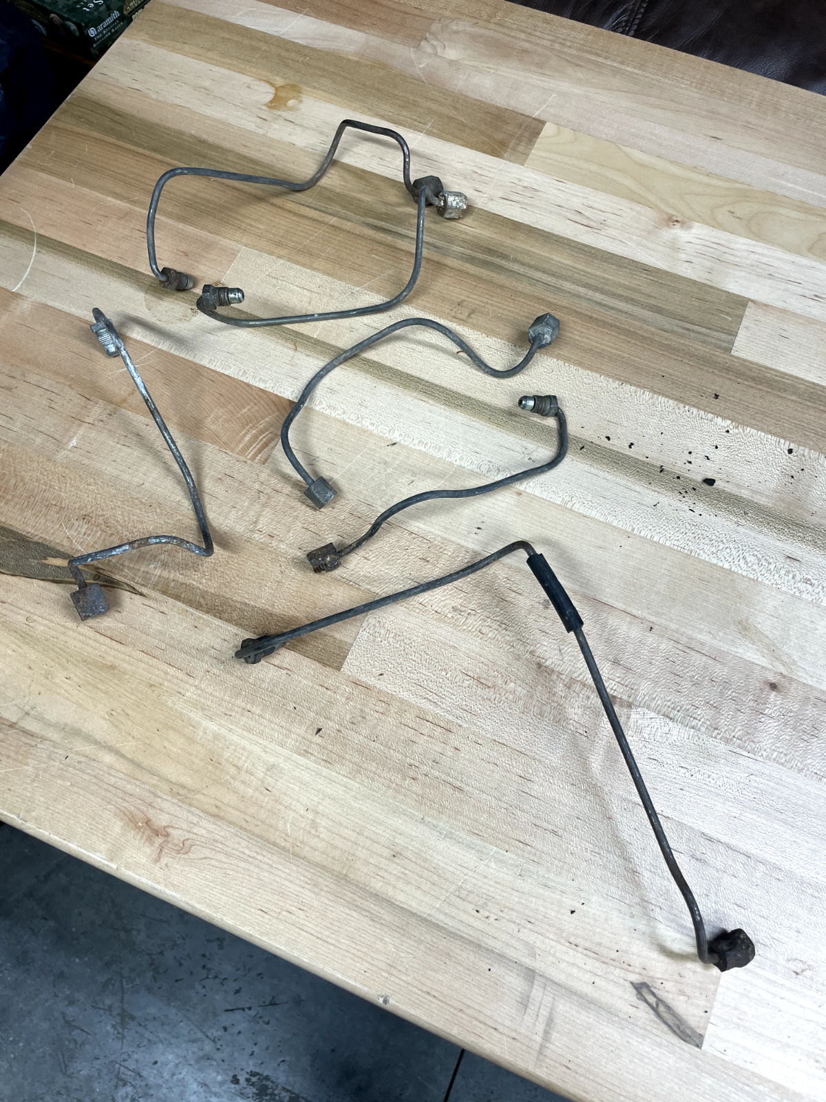 MERCEDES 450SEL FUEL DISTRIBUTOR INJECTION LINES 6.9 M100 (7) STEEL LINES