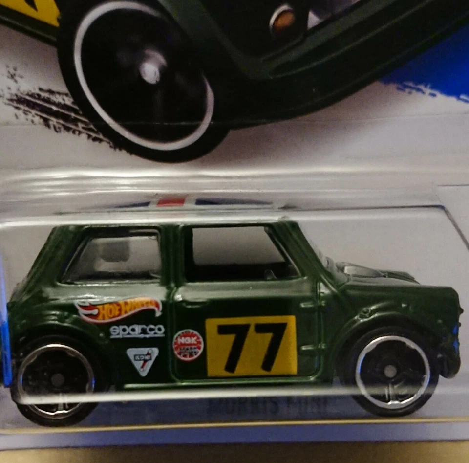 Tarjeta Larga Hot Wheels Showdown Green Morris Mini 77 HW Workshop # 194/200 2014 Foto 3 de 4