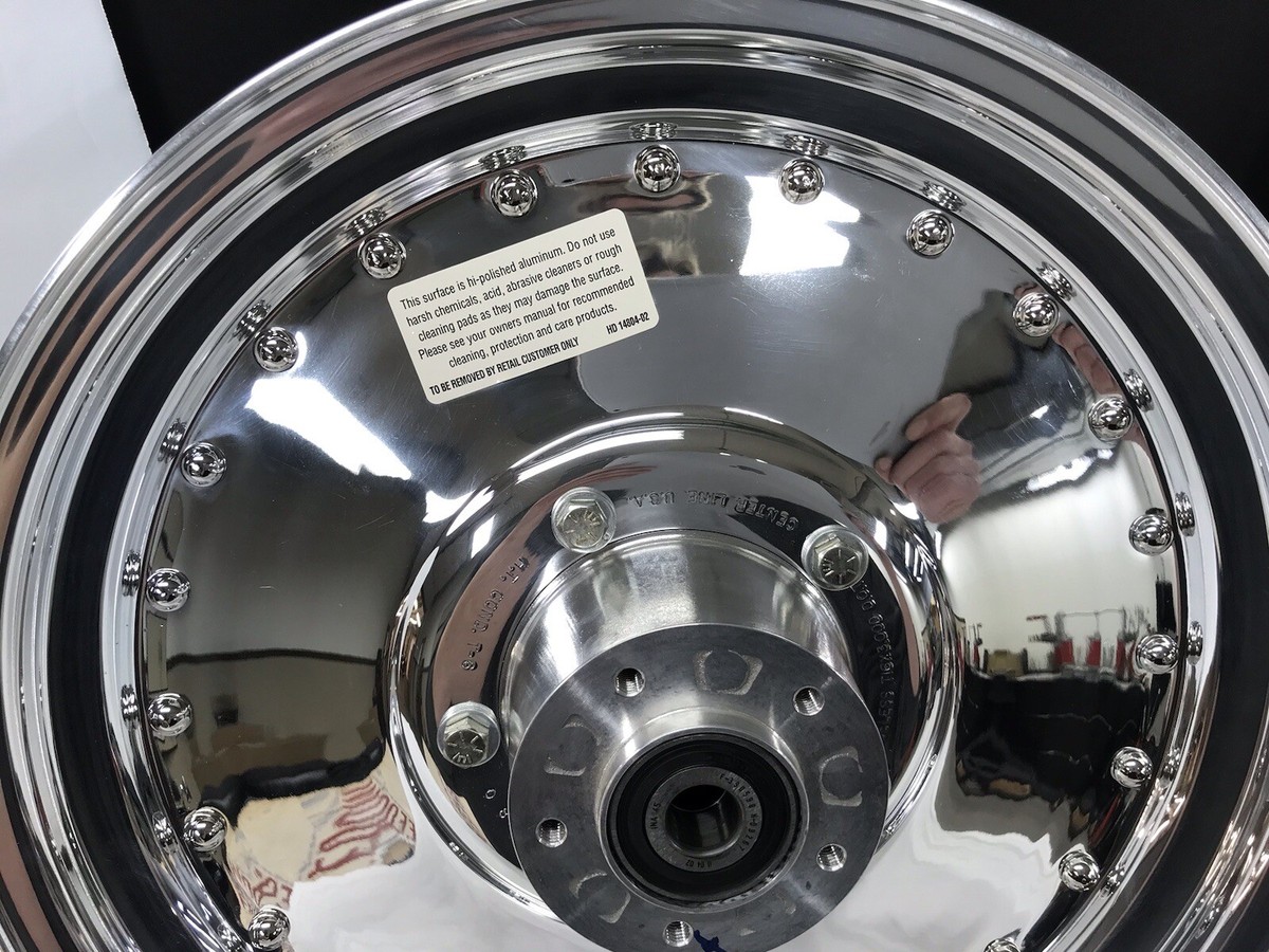 Harley-Davidson polished spun aluminum dic front 16”wheel P