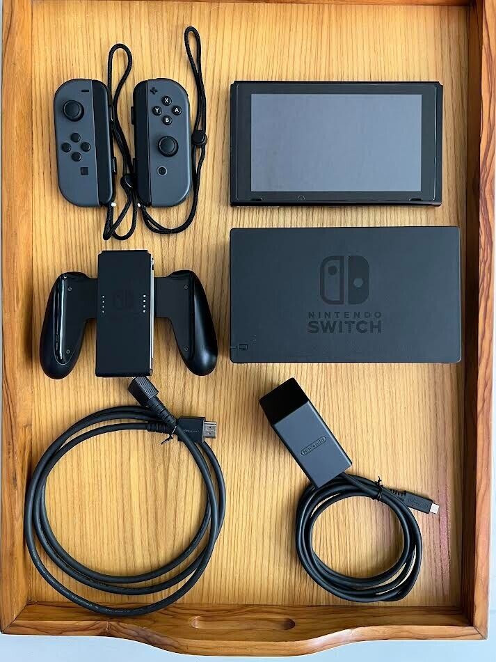 Nintendo Switch V1(HAC-001) 32gb Gray Model in Original Box 