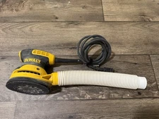 DEWALT DWE6421K 120V 5 inch Single Speed Random Orbital Sander
