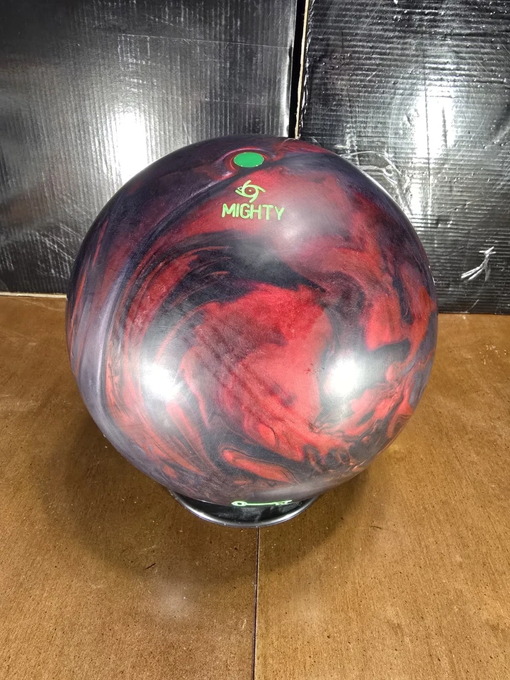 Storm Mighty Shift 15 lb Overseas Bowling ball New in Original Box - Image 4 of 4