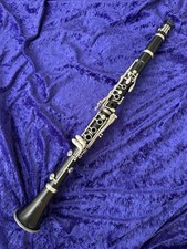 Yamaha YCL-52 Intermediate Clarinet W Hard Case. See Photos
