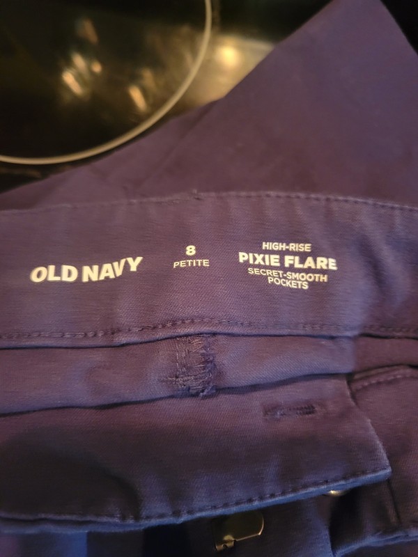 Old Navy High Rise Size 8 Petite Flair Pants