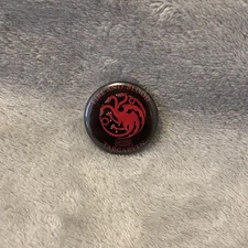New HBO Game Of Thrones Targaryen Fire And Blood Button Pin Pinbacks Collectible