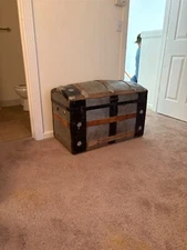 Antique Steamer Trunk Chest Blanket Box Domed Hump Back Oak Original Metal RARE