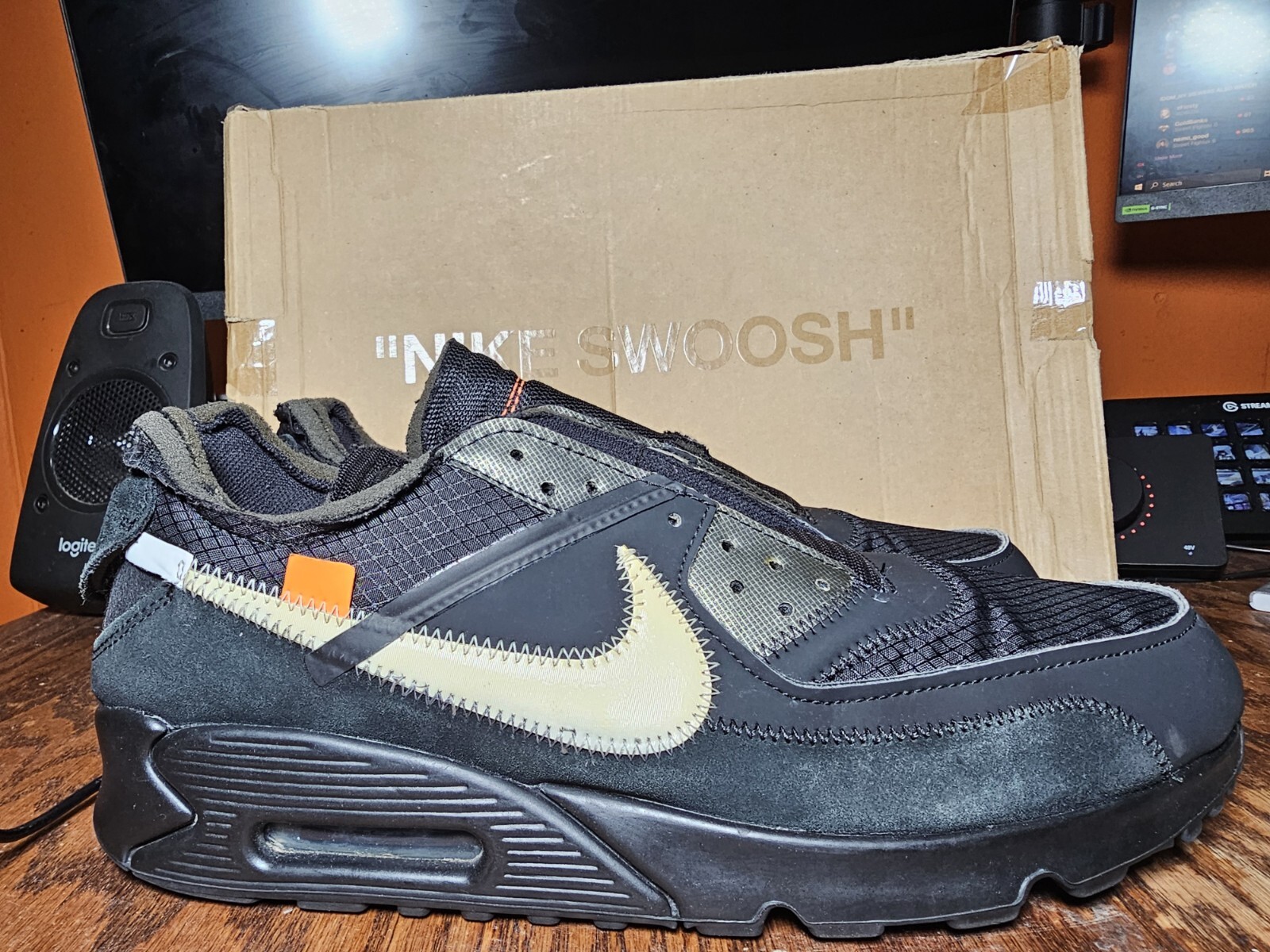 OFF WHITE X NIKE Taglia 11.5 Nike Air Max 90 X OFF WHITE Nero