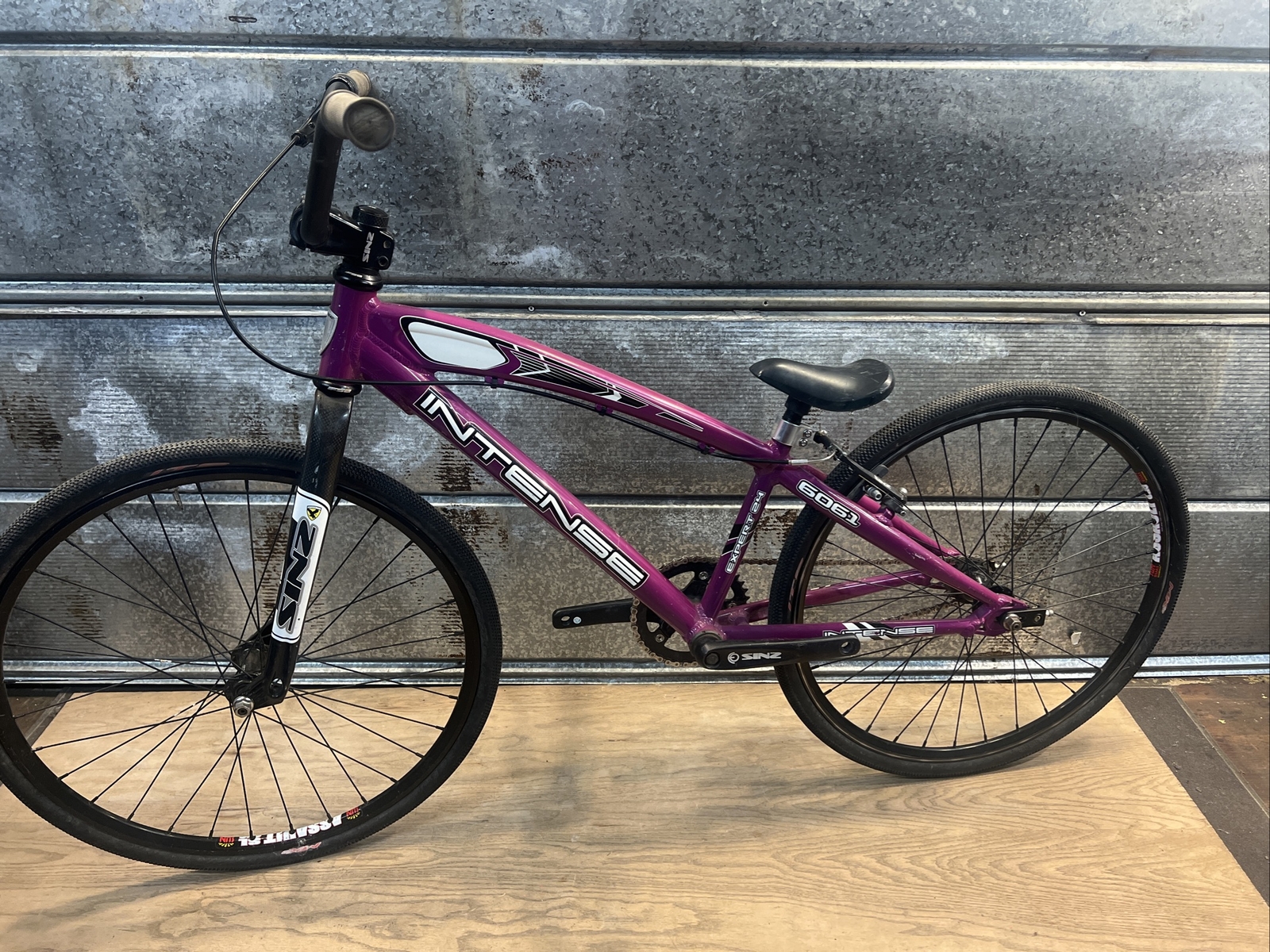Intense Expert 24 Race BMX Bike 24&rdquo; x 1-3/8&rdquo; Purple