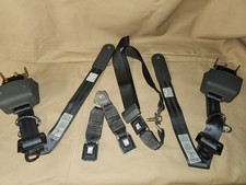 1992-1996 Ford F-series Extended Cab Rear Seat Belt Set Oem F150 F250 F350 1992-1996 Ford F-series Extended Cab Rear Seat Belt Set Oem F150 F250 F350