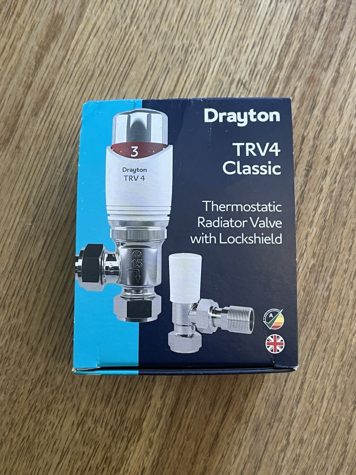 Drayton TRV4 Classic 15mm Angle Valve &  Lockshield - 0705180
