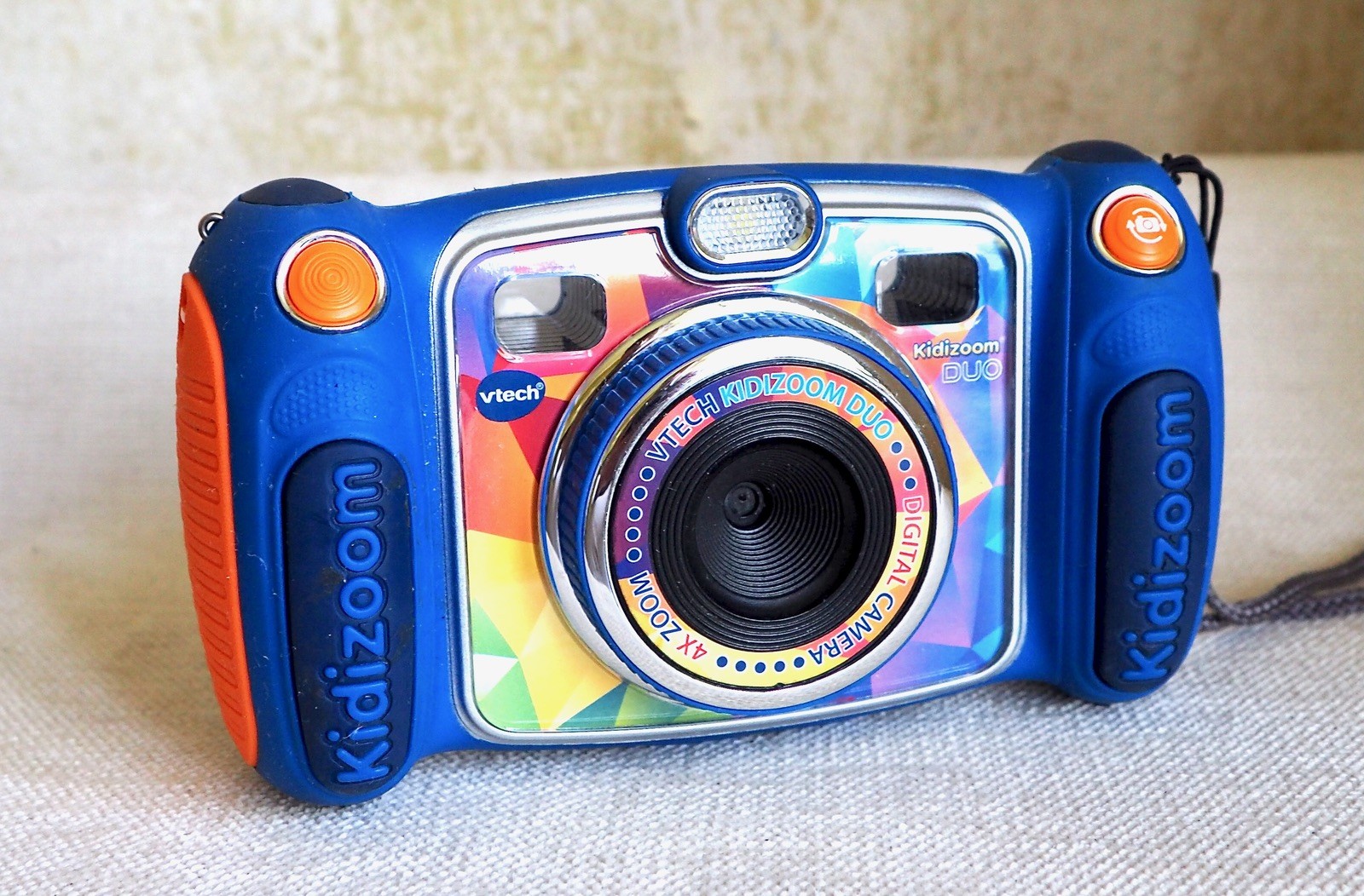 Vintage Vtech Kidizoom Duo compact digital camera