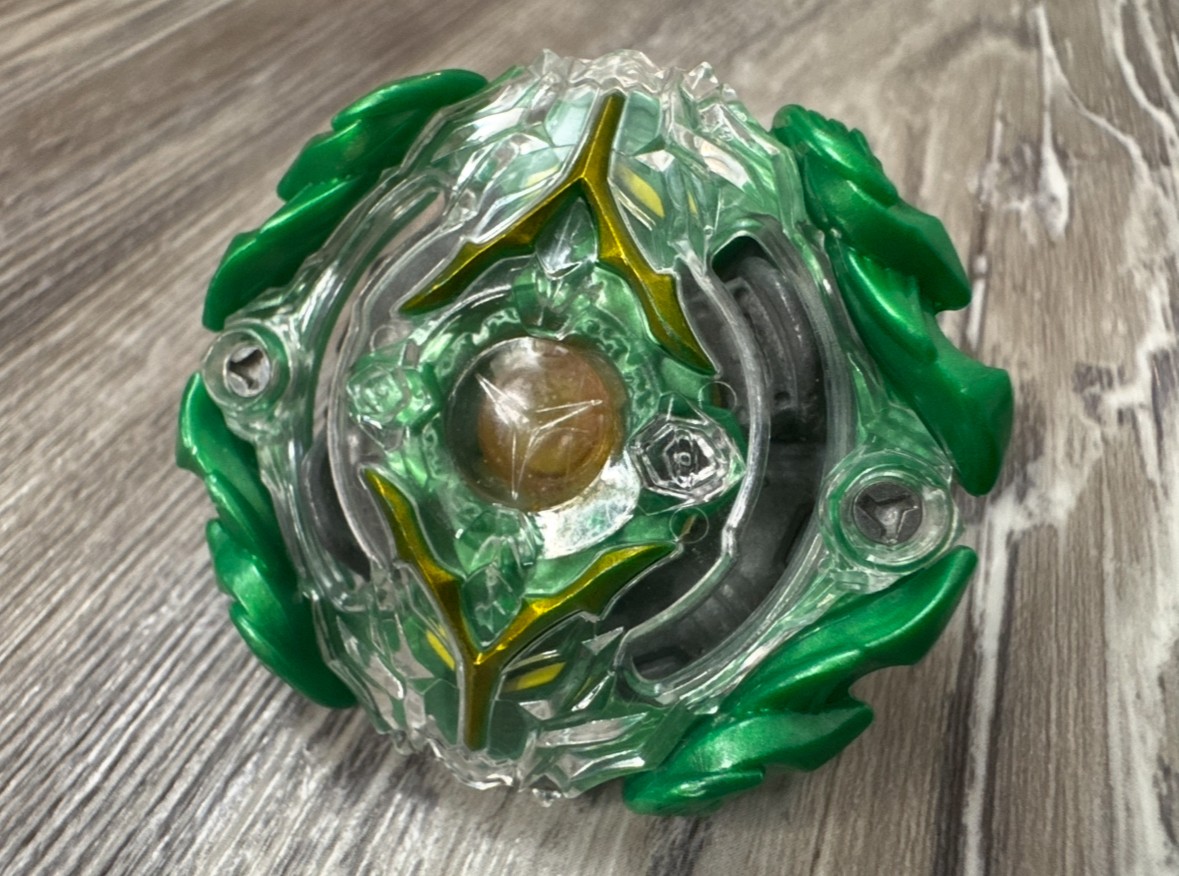 Beyblade Burst B-49 01 Yaeger Yggdrasil Gravity Yielding Green