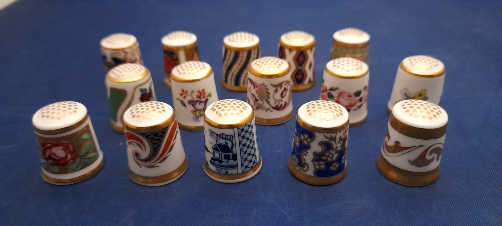 Royal Crown Derby Vintage Thimbles x15 Including Imari Floral Insects Willow
