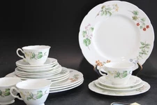 Minton Meadow 4 -5-piece Place setting (20 Pieces)
