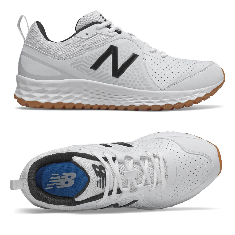 new balance baseball trainers