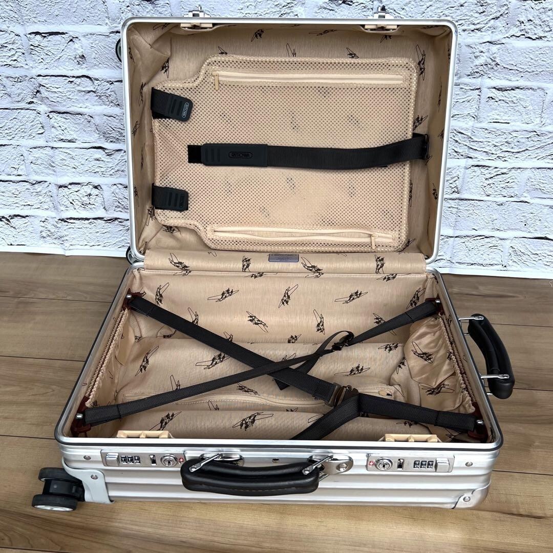 Rimowa Classic Flight Cabin S Silver 35L 4-wheels Suitcase