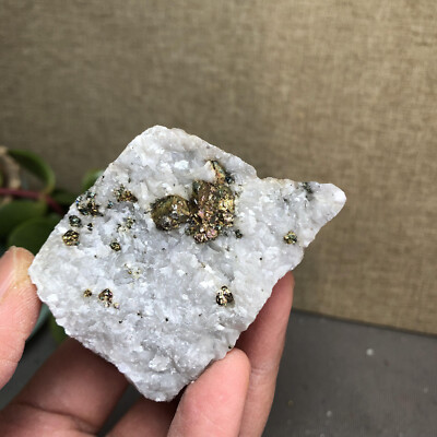 133g Natural rainbow Copper crystal paragenesis ore Uncut original Specimen