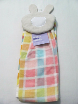 NWT SET OF 2 KITCHEN TOWELS W/ BUNNY HEAD TIE TOP W/ PASTEL COLORS & EGG PRINT