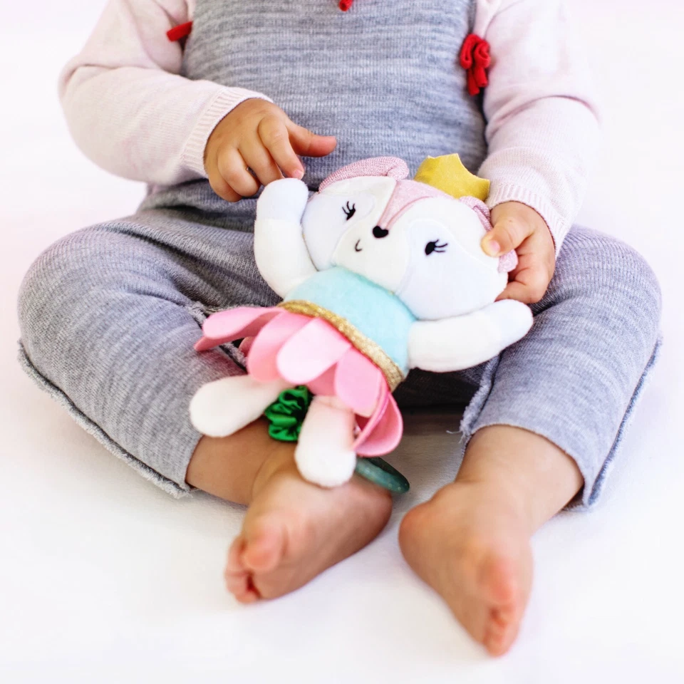 Bright Starts Princesa Pirueta Fácil Viaje Tirar Portador Juguete Bailarina Oso  Foto 3 de 4