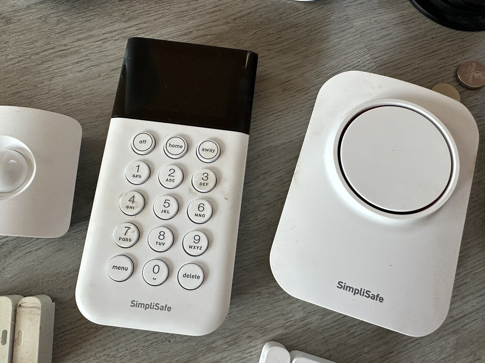 SimpliSafe Home Security System with Indoor & Outdoor Cameras and Loud Alarm