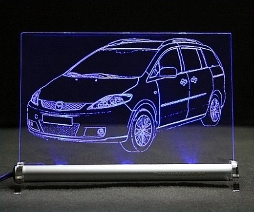 TECHNOLOGS MAZDA 5 als AutoGravur auf LED-Leuchtschild Kompaktvan