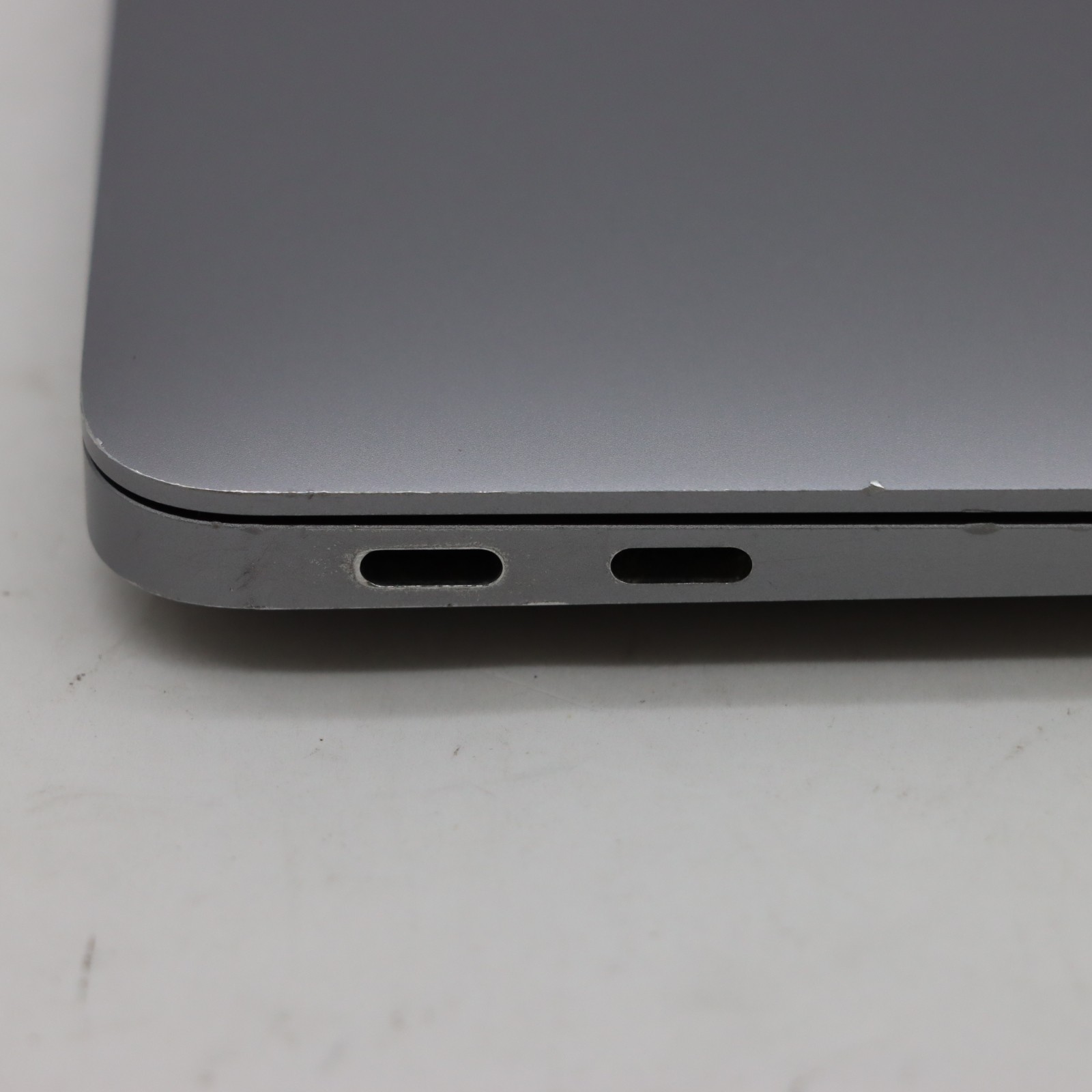 Apple MacBook Air 13.3" 2020 - A2337 - M1 - 8GB - 256GB SSD