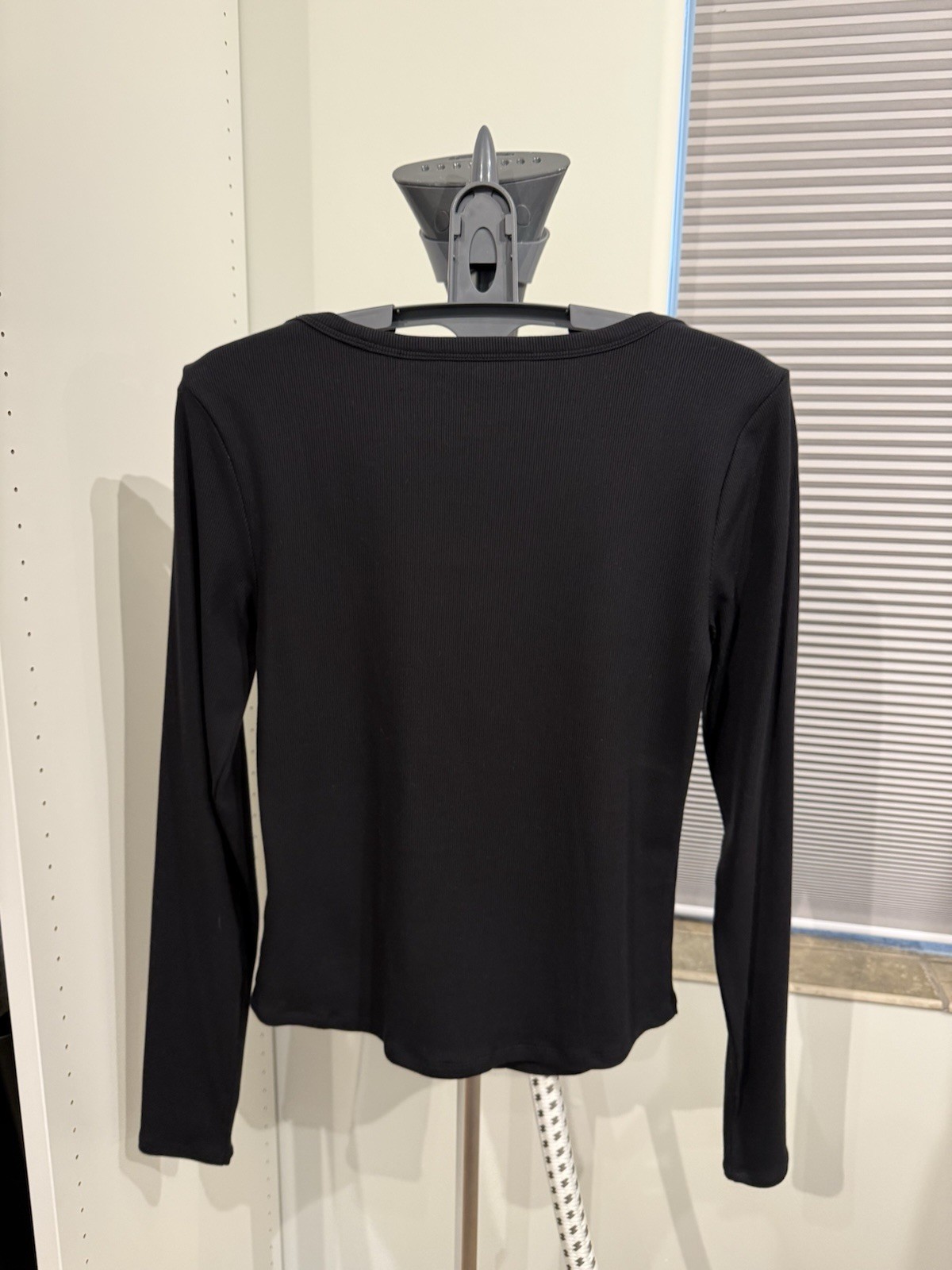 Athleta Fitted Ribbed Stretchy Basic Black Long S… - image 5