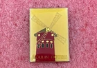 T19 pins CABARET PARISIEN LE MOULIN ROUGE Paris tourism souvenir Lapel pine