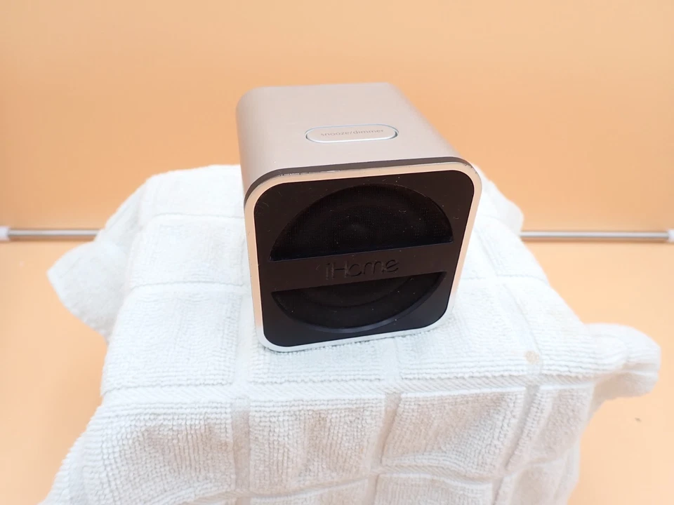 iHome iH51 speaker left speaker replacement - Image 2 of 3