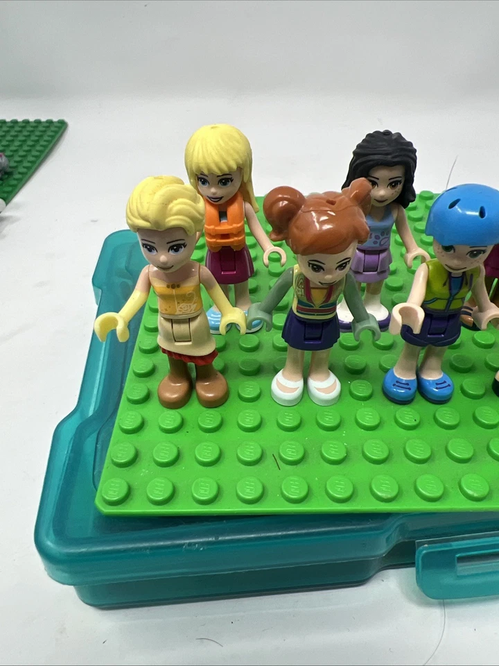 Lote de 10 Mini Muñecas LEGO Friends Heartlake City Girls Mia Emma Stephani Foto 3 de 4