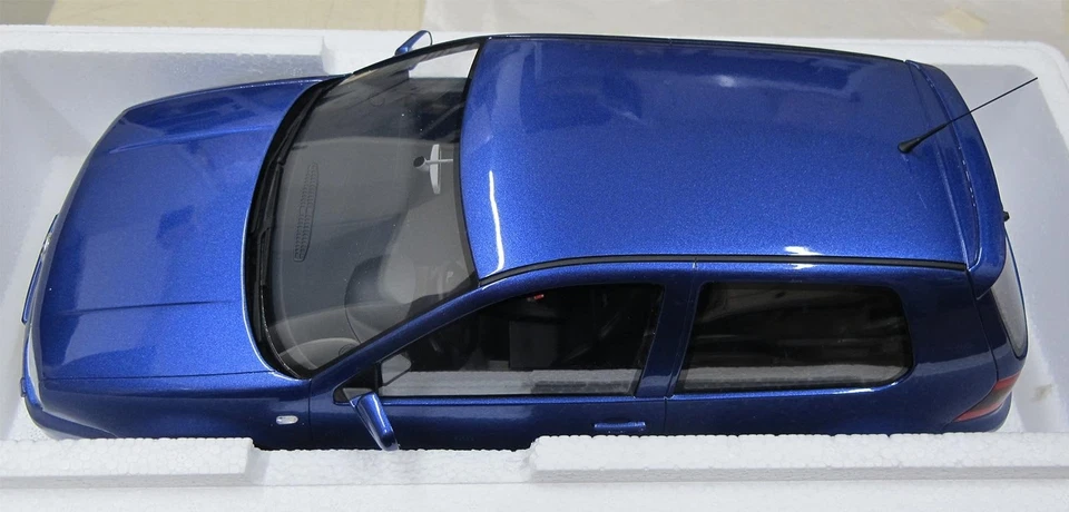 1:12 Otto G086 / GT Spirit Golf IV R32 in OVP (Ganzfotos zeigen anderes Modell) - Bild 2 von 4