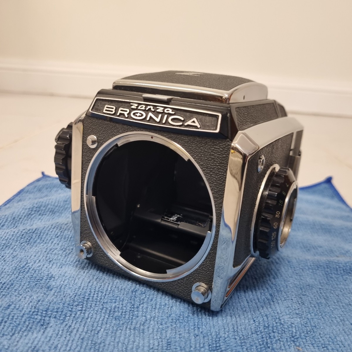 Zenza Bronica S2A Late Model 6x6 Film Camera w/ 75mm F2.8 Nikkor