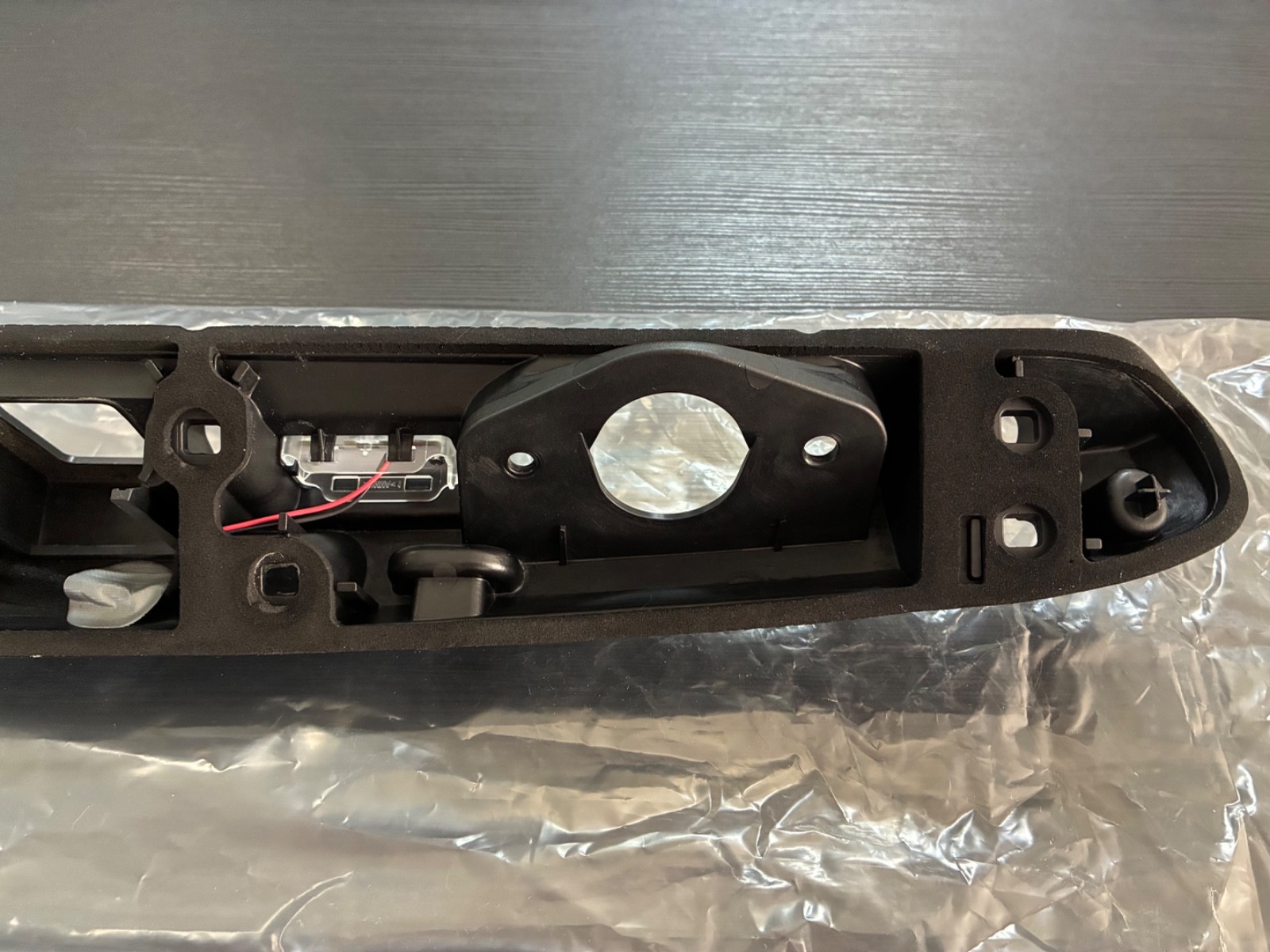 Supporting part, grip for Rolls Royce Dawn, Wraith with Camera 51247346694 READ