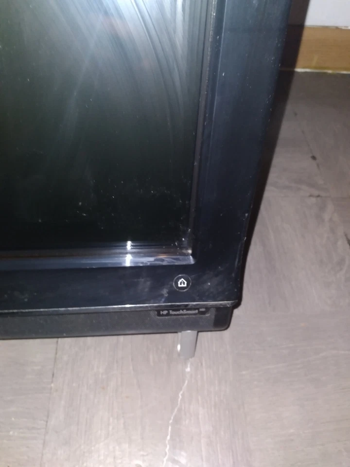 HP Touchsmart 300-1120 AIO Intel Core 2 Duo P7570 2.26GHz 4GB RAM No HDD No OS - Image 4 of 4