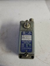 SQUARE D 9007-AW18 SERIES D LIMIT SWITCH