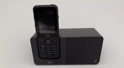 Cisco CP-8821 Wireless Phone with Docking Station CP-DSKCH-8821
