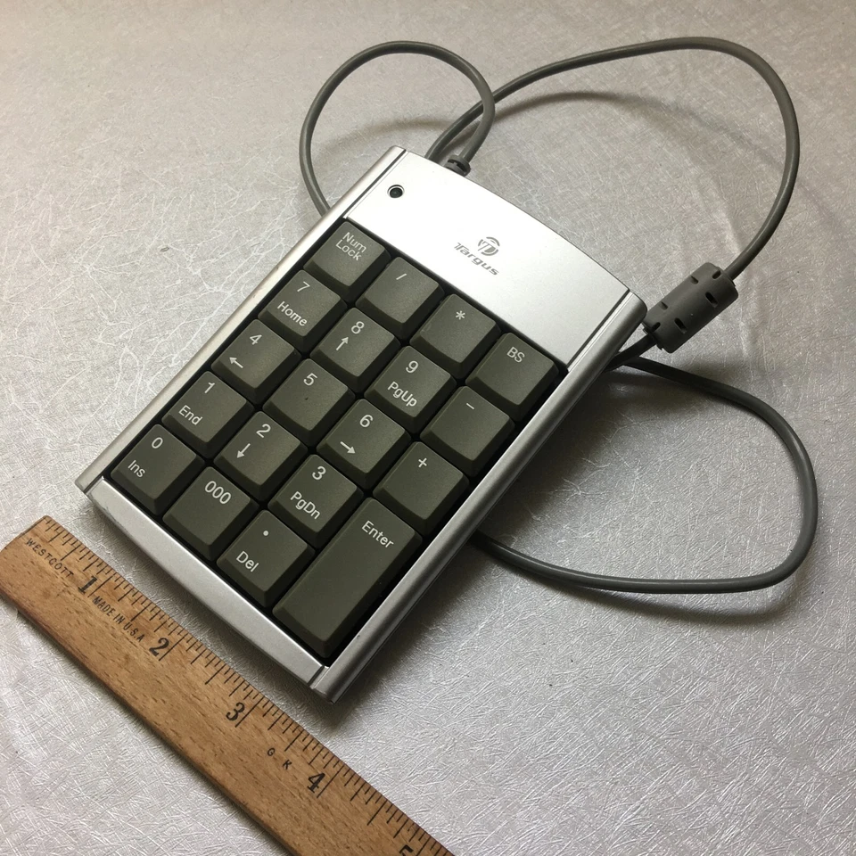 Targus PAUK10U USB Wired Numbric Keyboard Silver & Black 3.25"W x 5.25"L - Image 4 of 4