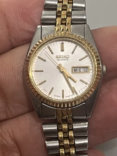 Seiko Ladies Day/Date Gold Tone 24mm Quartz Watch 7N83-0041