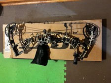 Hoyt Ventum 30 HBX Right Hand Bow