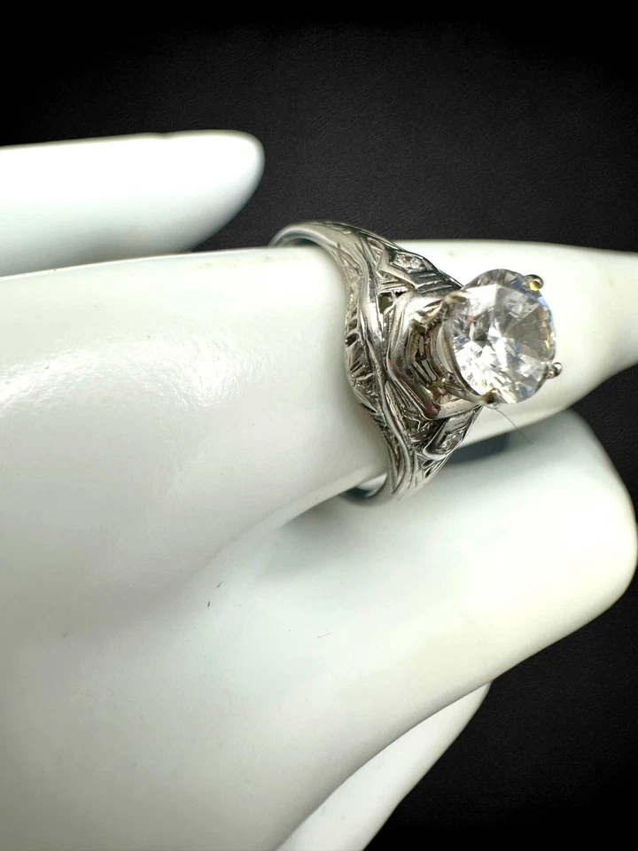 18K White Gold Cardinal Filigree Ring Glass Solitaire Tiny Diamonds Sz 9.5 2.6g - Image 4 of 4