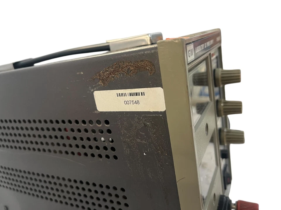 GW Instek GPR-3020 Laboratory DC Power Supply 0-30V 0-2A - Image 4 of 4