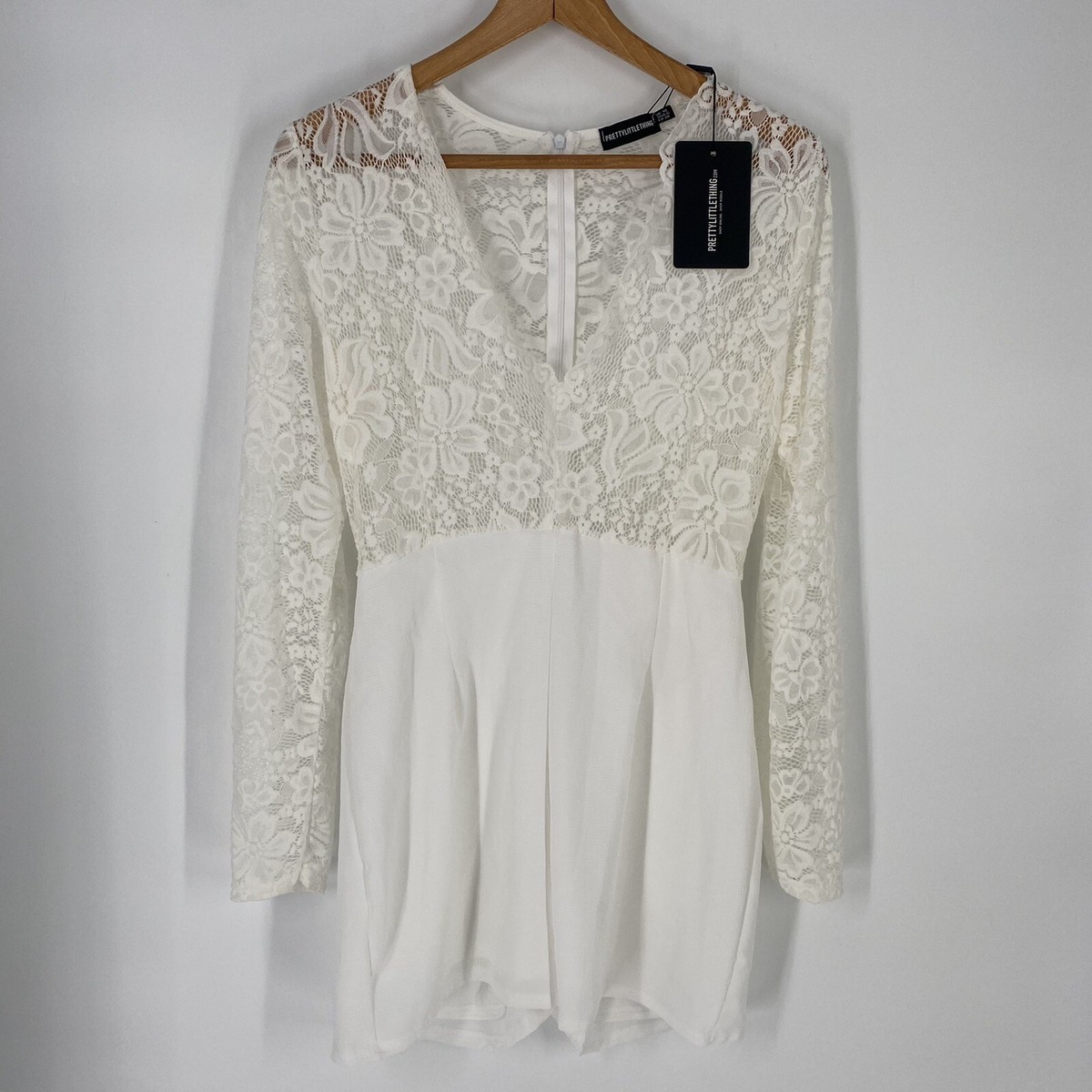 Pretty Little Thing Women's White Lace Long Sleeve Plunge Playsuit