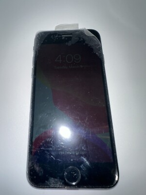 Apple iPhone 6s - 32GB - Space Gray (Unlocked) A1633 (CDMA + GSM)
