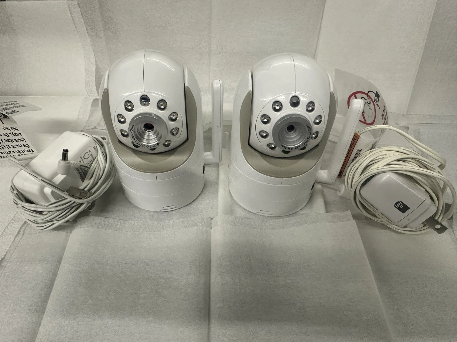 2 Infant Optics DXR-8 Wireless Baby Monitor Camera with Power Cord