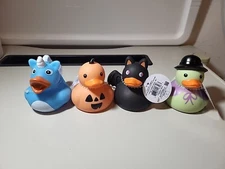 NWT Target Bullseye Playground 2024 Halloween Rubber Duck Set 4 Bat Pumpkin 2.5"