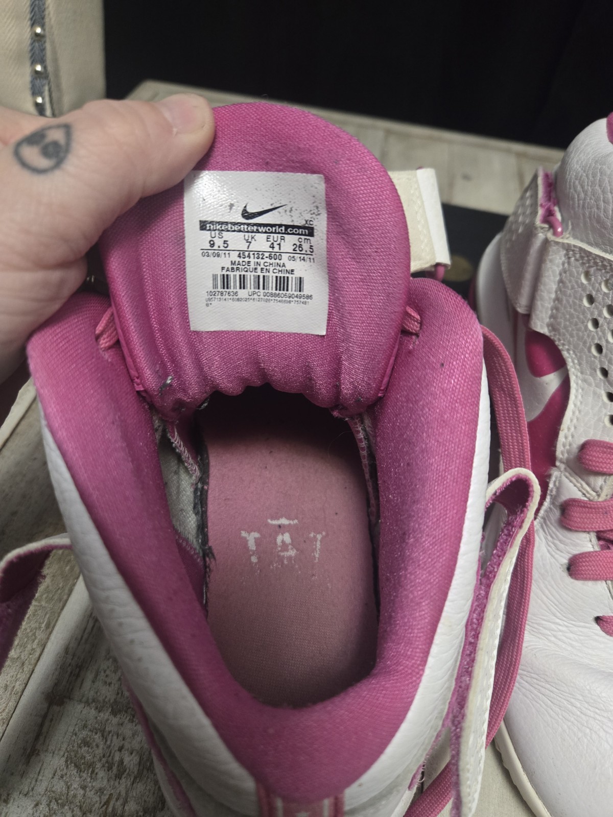 Nike LeBron Air Max Soldier 5 Kay Yow Pink Fire and White Colorway thumbnail 4