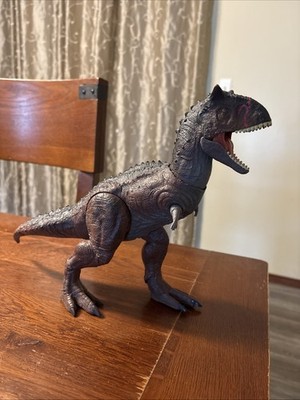Jurassic World Camp Cretaceous Control N Conquer Carnotaurus Toro 2020 Mattel