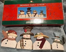 NIB - Kurt S. Adler - SNOWTOWN - Hinged 4 SNOWMAN FAMILY SCREEN 
