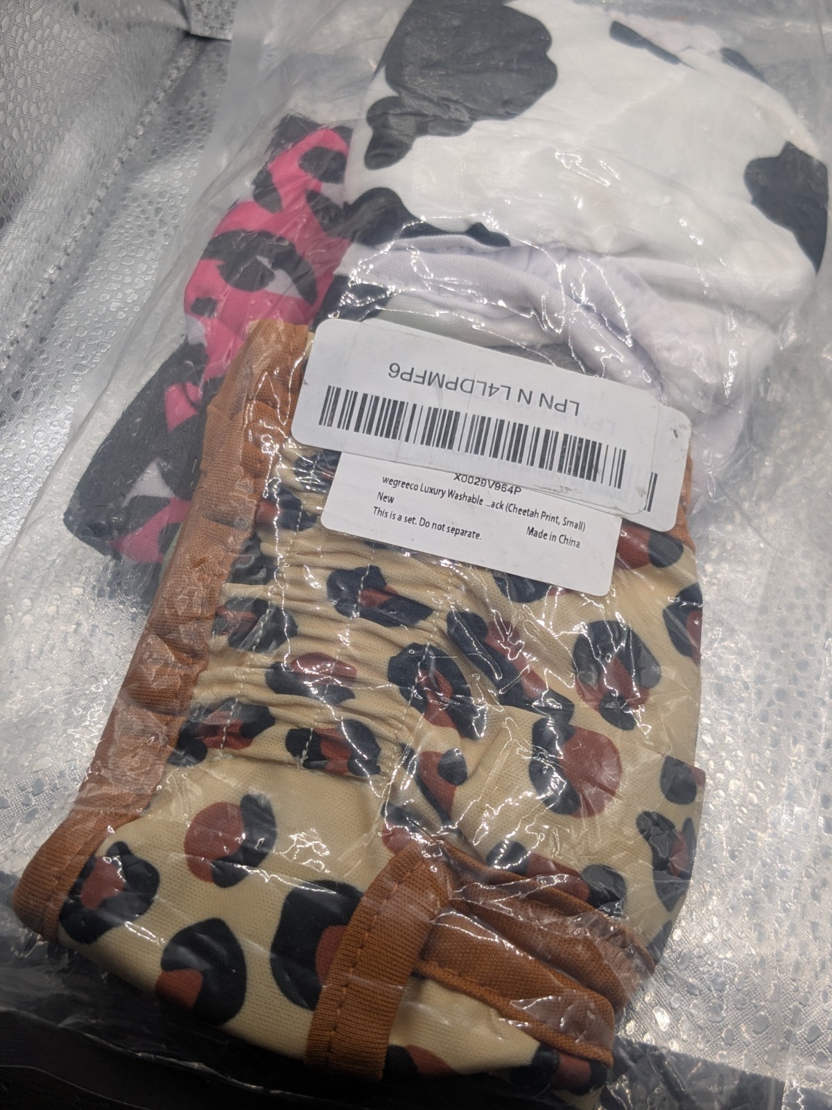 wegreeco Washable Female Dog Diapers (Pack of 3) - S